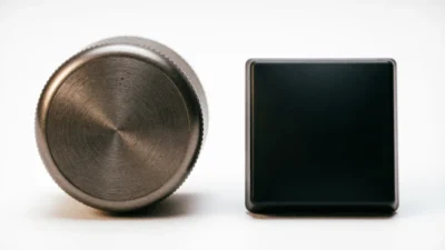 Knob vs Nob